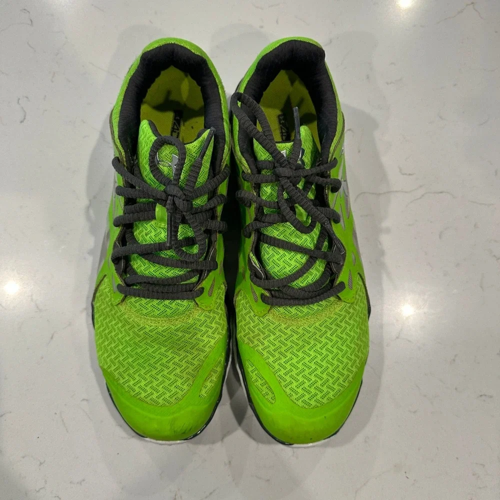 Under Armour Micro G Assert 4 Mens Running Shoes Lime Green 1249942-389 Size 9.5